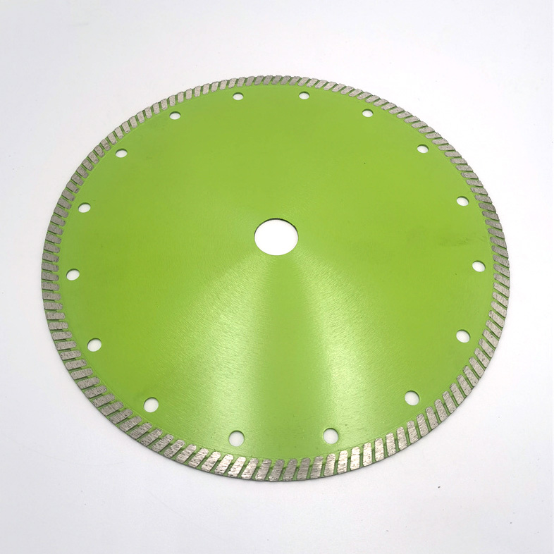 热压波纹片 HOT PRESSED TURBO DIAMOND SAW BLADE FOR TILE