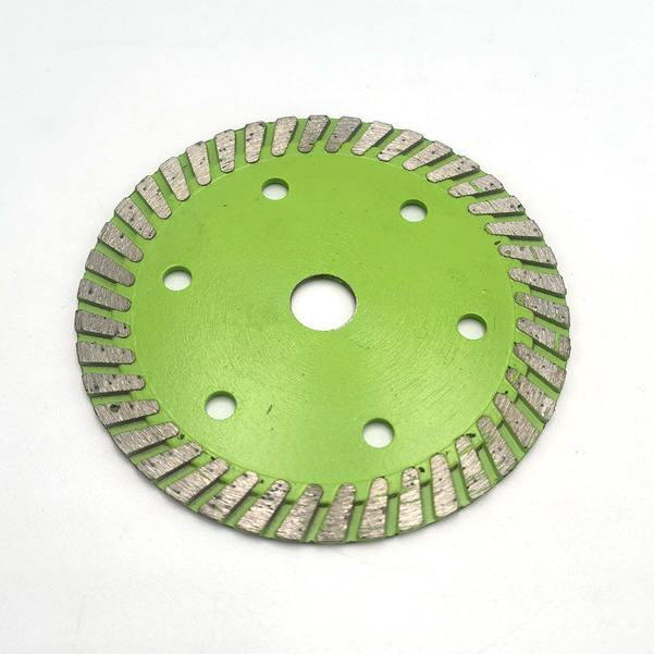 热压波纹片 HOT PRESSED TURBO DIAMOND SAW BLADE