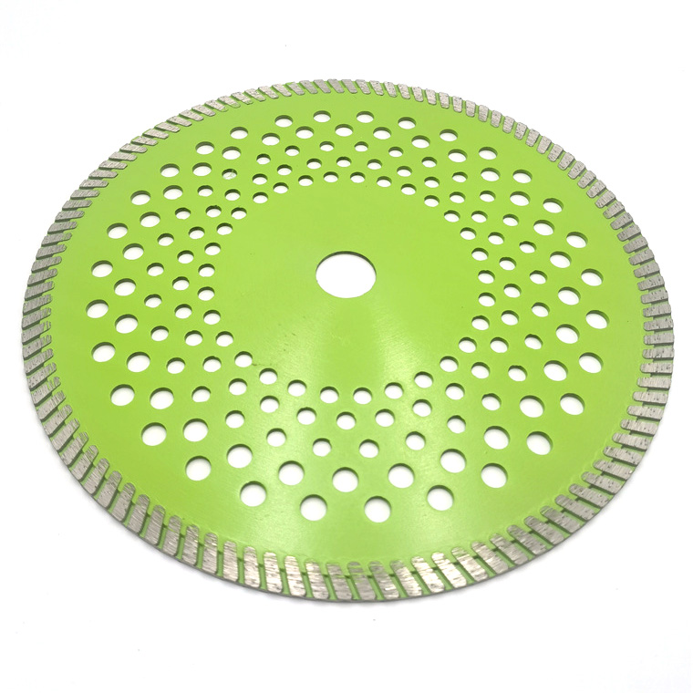 热压波纹片（基体带孔）